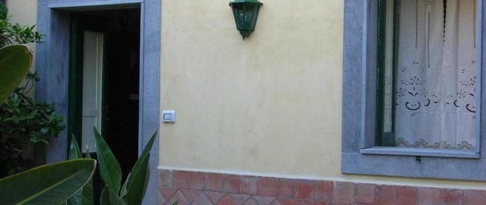 La Durlindana B&B Acireale Exterior photo